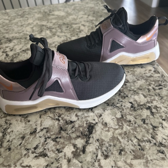 Nike AirMax Bella sneakers - Picture 3 of 6